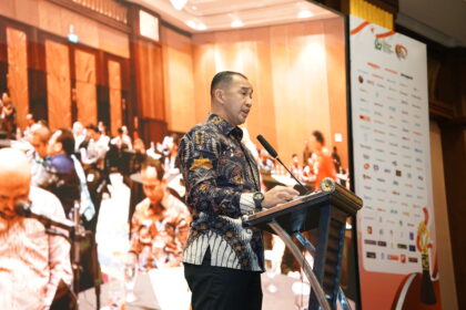 Kapuspen Mayjen Freddy Ardianzah saat menghadiri Apresiasi Bela Negara yang digelar oleh Forum Pimred Multimedia Indonesia (FPRMI) di Bandung pada Senin (22/12/2025). Foto: Alidiran Fahwi/ipol.id
