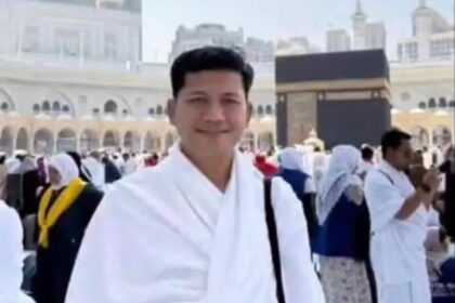 Bupati Aceh Selatan Mirwan MS umrah saat bencana. Foto: Ist