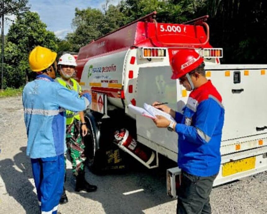 Pendistribusian BBM di wilayah Sumbar. Foto: Dok Pertamina