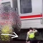 Seorang ASN tewas setelah tabrakkan diri ke KRL. Foto: Tangkapan layar Instagram @info.negri
