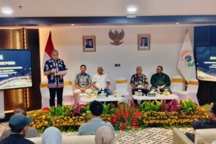 Ketua BK Award, Yudha Permana saat paparan.(Foto Sofian/Ipol.id)