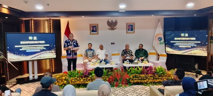 Ketua BK Award, Yudha Permana saat paparan.(Foto Sofian/Ipol.id)