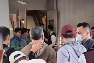 Kantor Imigrasi Jakarta Selatan mendeportasi WNA asal Tiongkok, pada Jumat (5/12/2025). Foto: Ist