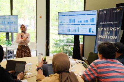 Regional CEO Bank Mandiri Region VI/Jawa Barat, Nila Mayta Dwi Rihandjani, dalam Media Gathering Bank Mandiri 2025 di Bandung, Senin (8/12). Foto: Bank Mandiri