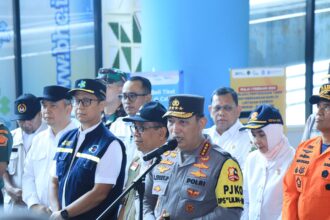 Kapolri Jenderal Listyo Sigit Prabowo saat sidak di Stasiun Pasar Senin. Foto : Ist