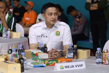 Sekretaris Jenderal PP PBSI sekaligus Ketua Panitia Pelaksana, Ricky Soebagdja menyampaikan bahwa Kejurnas yang dibagi dalam dua divisi ini menjadi ajang unjuk kemampuan atlet-atlet daerah.