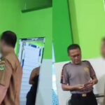 Seorang oknum guru SMA dan seorang pemuda diamankan usai diduga melakukan perbuatan tidak pantas di toilet masjid di Padang, Sumatera Barat. Foto: Tangkap layar IG @medsoszone.id