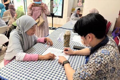 Waringin Hospitality Hotel Group gelar CSR untuk lansia di Kelapa Gading. (istimewa/dok. WHHG).