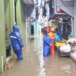 Kondisi pemukiman warga di Jalan Kebon Pala, Kelurahan Kampung Melayu, Kecamatan Jatinegara, Jakarta Timur, yang kembali terendam banjir, Kamis (29/1/2026) siang. Foto: Joesvicar Iqbal/ipol.id