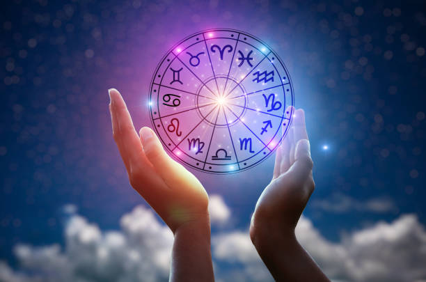 Ilustrasi, Ramalan zodiak Minggu, 4 Januari 2026. Saat yang tepat untuk introspeksi, menata ulang rencana, dan menjaga emosi di awal tahun. Foto: Istock @sarayut
