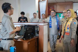 Wagub DKI Jakarta, Rano Karno saat mengunjungi kantor walikota Jakarta Barat.(foto istimewa)