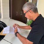 Unit Reskrim Polres Metro Jakarta Timur, tengah menetapkan pria berinisial SAS sebagai tersangka dugaan kasus penipuan senilai Rp1,2 miliar, Senin (5/1/2026). Foto: Ist