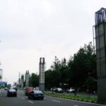 Tiang monorel mangkrak yang berada di Jakarta bakal segera dibongkar.(foto istimewa)