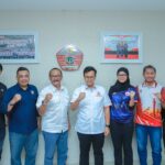 Disaat sibuk rapat menjadi anggota DPRD DKI Jakarta, H. Ghozi Zulazmi, S.IP ternyata mampu membina cabang olahraga prestasi. Lewat pengalamannya di organisasi, Ghozi membawa Ikatan Anggar Seluruh Indonesia (IKASI) Pengprov DKI Jakarta ke arah perubahan.