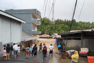 Kondisi banjir merendam sejumlah wilayah di Kabupaten Halmahera Barat, Provinsi Maluku Utara, meliputi Kecamatan Ibu, Sahu Timur, Tabaru, Ibu Selatan, dan Loloda, Rabu (7/1/2026). Saat ini, banjir berangsur mulai surut. Foto: BPBD Halmahera Barat