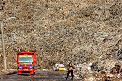 Sampah yang berada di Bantar Gebang menjadi harta Karun untuk pembangunan PLTSa Jakarta. Foto: Ist