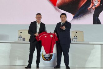 PSSI resmi memperkenalkan John Herdman sebagai pelatih baru Timnas Indonesia, Selasa (13/1/2026), di Hotel Mulia, Jakarta.foto/ori