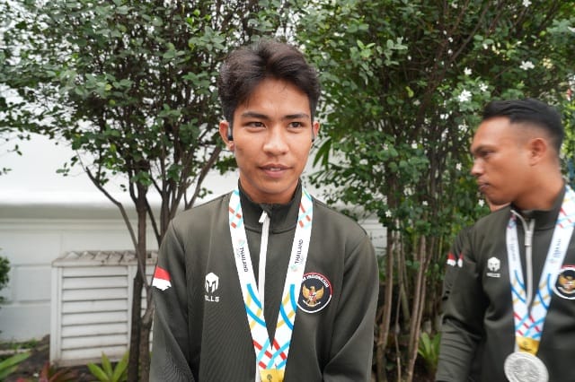 Vicky Tahumil Junior