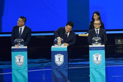 Erick Thohir dalam pengundian (drawing) Kejuaraan ASEAN Hyundai Cup 2026 yang dilaksanakan di Studio RCTI+ Kebun Jeruk, Jakarta, Kamis (15/1) sore. Foto/kemenpora