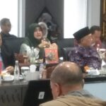 Anggota Komisi D DPRD DKI Jakarta, Nabilah Aboe Bakar Al Habsyi (hijab hijau).(Foto dok ipol.id)
