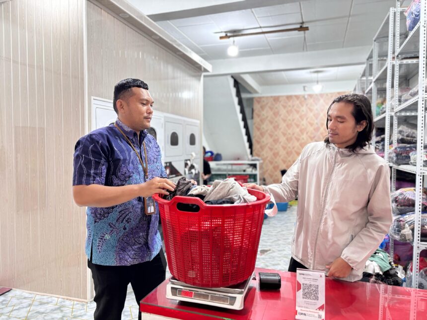 UMKM Kabanjahe naik kelas dari usaha es buah menjadi laundry express berkat KUR BRI. Foto: Dok BRI