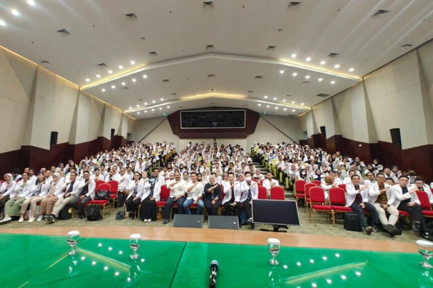 PERLINDUNGAN: Acara sosialisasi program Jamsostek ke peserta PPDS Universitas Indonesia. (foto BPJS Ketenagakerjaan)