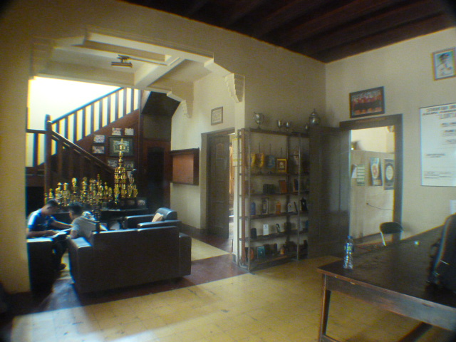 Asrama sebagai Ruang Tempa Karakter Sejak awal 1960-an hingga kini, rumah di Jalan Flores No. 1 berfungsi tanpa putus sebagai Asrama Mahasiswa Sulawesi Selatan LONTARA—kurang lebih tujuh dekade lintasan generasi.