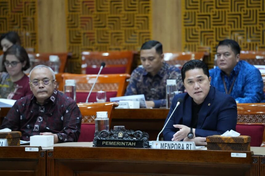 Menpora Erick Thohir saat Rapat Kerja Komisi X DPR RI dengan Menpora, Selasa (27/1/2028).