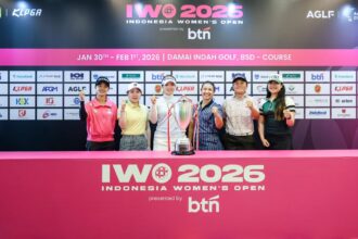 Berdiri: Yuna Araki (JPN), Thalia Martin (ENG), Jihyo Jung (KOR), Natasha Oon (MAS). Duduk: Jaravee Boonchant (THA), Holly Victoria Halim (INA). Credit: Faizal Rachman/ IWO