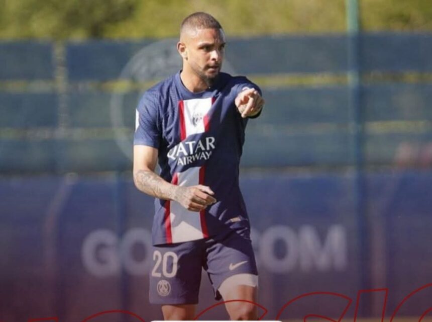 Bintang PSG Layvin Kurzawa Diisukan Merapat ke Persib Bandung