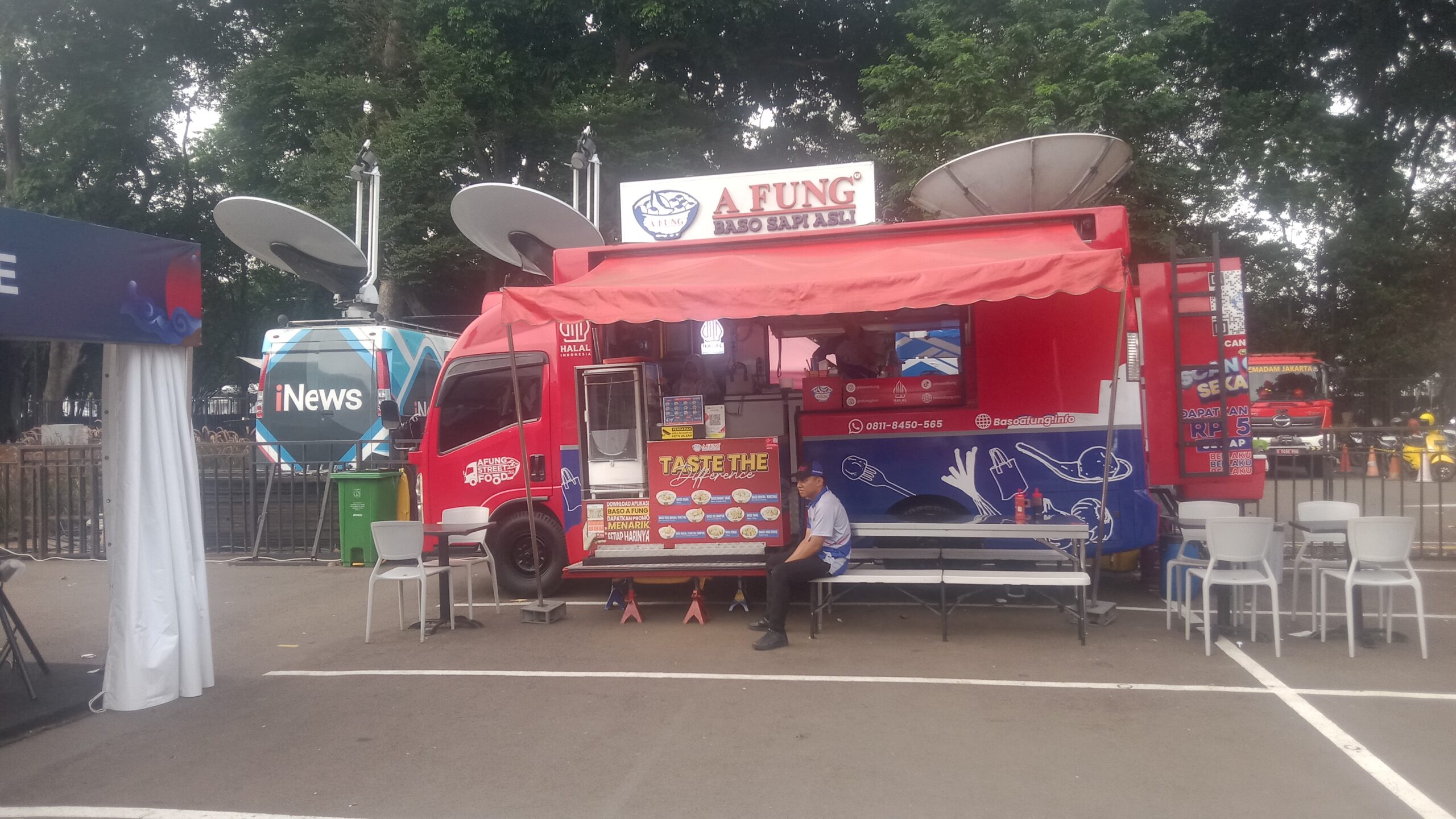 Salah-satu UMKM ramai di kunjungi pengunjung di Daihatsu Indonesia Masters 2026 di Istora. Foto/ipol