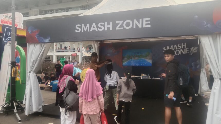 Salah-satu stand ramai di kunjungi pengunjung di Daihatsu Indonesia Masters 2026 di Istora. Foto/ipol