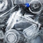 Ilustrasi plastik PET untuk didaur ulang senyawa terapi kanker. Foto: BRIN