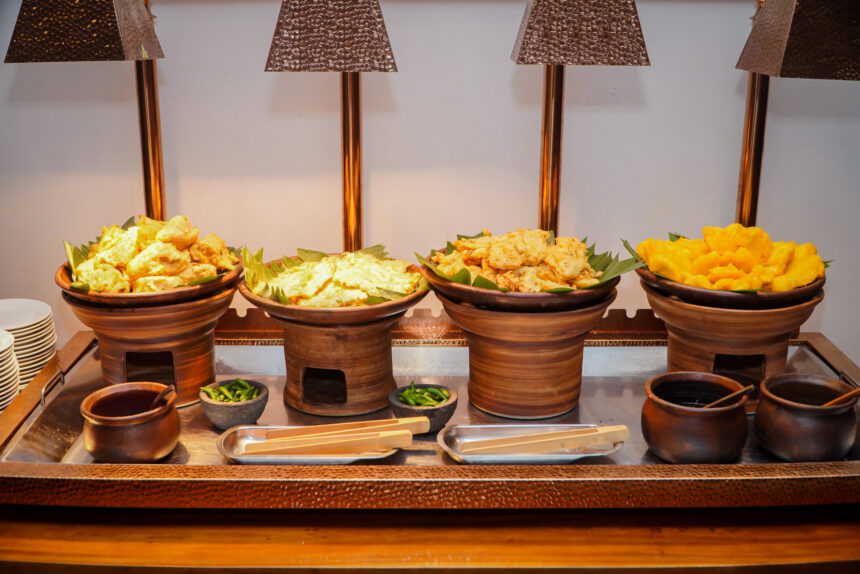 Swiss-Belresidences Kalibata Jakarta meluncurkan program berbuka puasa bertema “Kampoeng Ramadan”, sebuah pengalaman kuliner yang mengangkat kelezatan sajian tradisional Indonesia dalam suasana kekeluargaan.