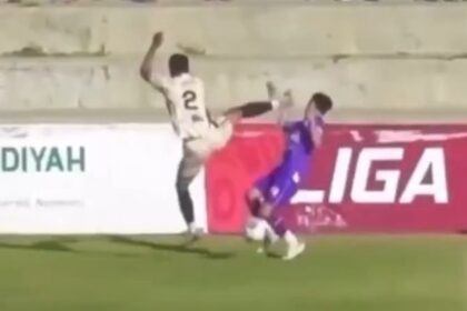 Aksi brutal dalam laga UAD FC vs KAFI. Foto: Tangkapan layar video viral