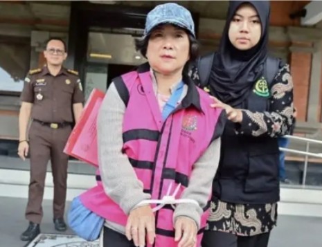 Terpidana kasus kredit investasi fiktif Bank Jatim, Mila Indriani Notowibowo (51). Foto: Kejati Bali