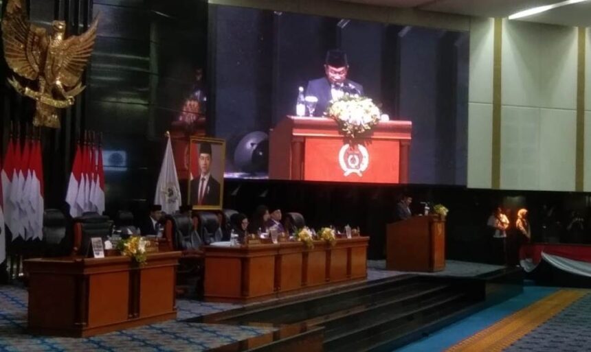 Gubernur DKI Jakarta, Pramono Anung saat rapat paripurna.(foto dok ipol.id)
