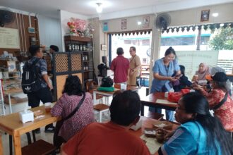 Kedai Kopi Bemo di Pasar Rawamangun, Kecamatan Pulo Gadung, Jakarta Timur, Selasa (20/1/2026) siang. Foto: Joesvicar Iqbal/ipol.id