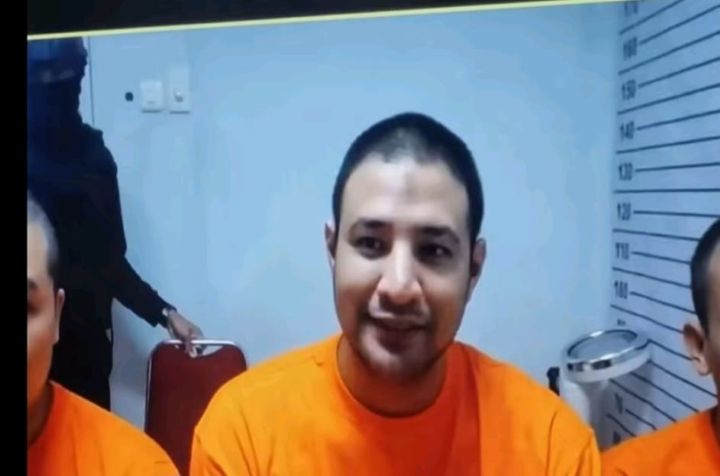 Terungkap di persidangan! Ammar Zoni mengaku jadi “gudang” sabu di Rutan Salemba. Jaksa sebut barang haram itu siap diedarkan dari balik jeruji. Foto: TikTok @leocandra