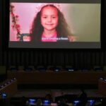 Markas Besar PBB menayangkan "Suara Hind Rajab" sebuah film yang menggambarkan kisah gadis Palestina berusia 6 tahun, Hind Rajab, yang kehilangan nyawanya setelah terjebak di dalam kendaraan di bawah tembakan Israel di Gaza, pada 5 Desember 2025 di New York, Amerika Serikat. Foto: Islam Doğru/Anadolu Agency