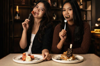 Artotel Cabin Bromo dengan bangga mempersembahkan kolaborasi eksklusif bersama Magnum, brand es krim premium dunia. (istimewa/dok. Artotel).