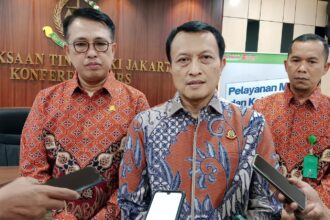 Jaksa Agung Muda Pengawasan (Jamwas), Rudi Margono (tengah). Foto: Yudha Krastawan