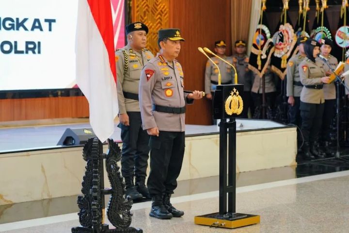 Polri Naikan pangkat Untuk Perwira Bintara, dan Tamtama, secara Serentak di Seluruh wilayah Indonesia. Foto/ist