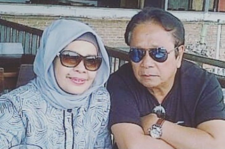 Duka mendalam Mansyur S atas wafatnya sang istri tercinta, Hj. Rosidah binti Ismail, Senin (5/1/2026). Foto: IG @_mansyur_s