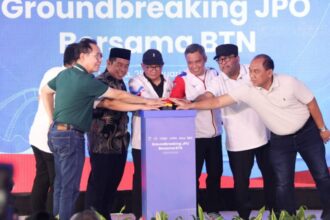 Prosesi groundbreaking pembangunannya JPO JIS-Ancol dilakukan langsung oleh Gubernur DKI Jakarta, Pramono Anung, dan sejumlah pejabat terkait.