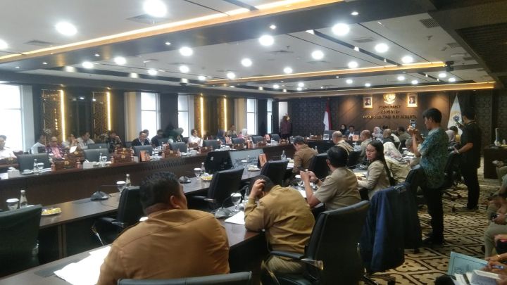 Komisi D DPRD DKI menggelar rapat laporan reses dan LKPJ APBD 2025.(foto dok ipol.id)