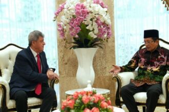 Menag Nasaruddin Umar (Kanan) dan Duta Besar Palestina untuk Indonesia, Zuhair Al-Shun (Kiri). Foto: kemenag