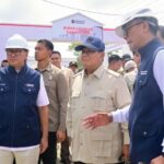 Presiden Prabowo Subianto dalam kunjungannya ke Rumah Hunian Danantara, di Aceh Tamiang, Kamis (1/1/2026). Foto: Dok BRI