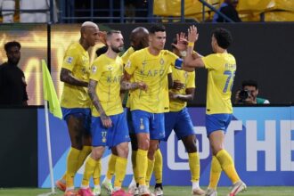 Ronaldo cs melakukan selebrasi usai Al Nassr menang 3-2 dari Al Shabab. Foto : Ist