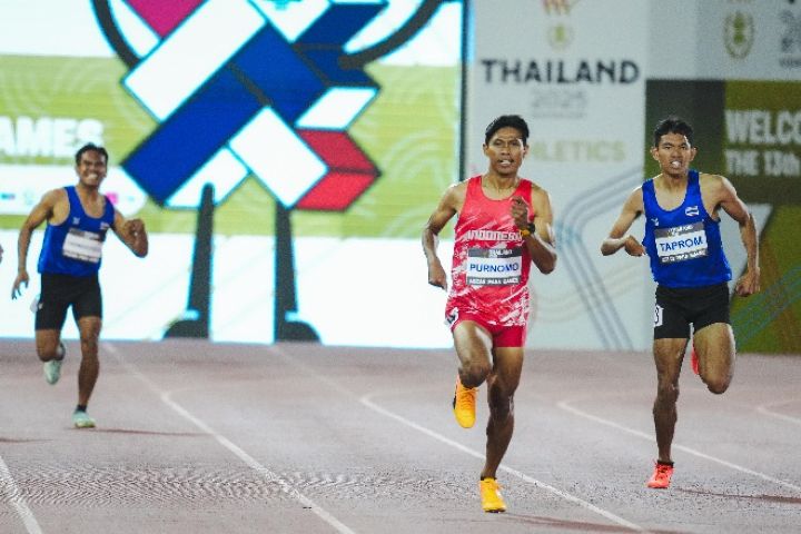 Atlet para atletik Saptoyogo Purnomo merebut medali emas di nomor 400 meter putra.(foto:Andre/kemenpora.go.id)
